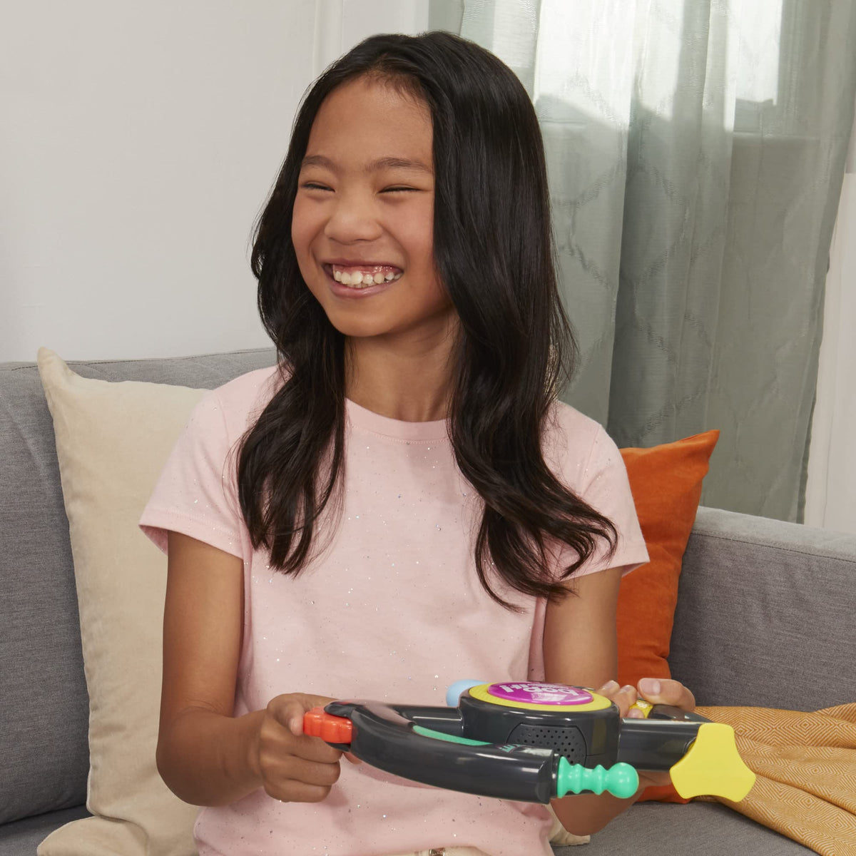 Hasbro Gaming Bop It Extreme Electronic Game for 1 or More Players, Fun Party Interactive Game for Kids Ages 8+, 4 Modes Including One-On-One Mode (Amazon Exclusive)