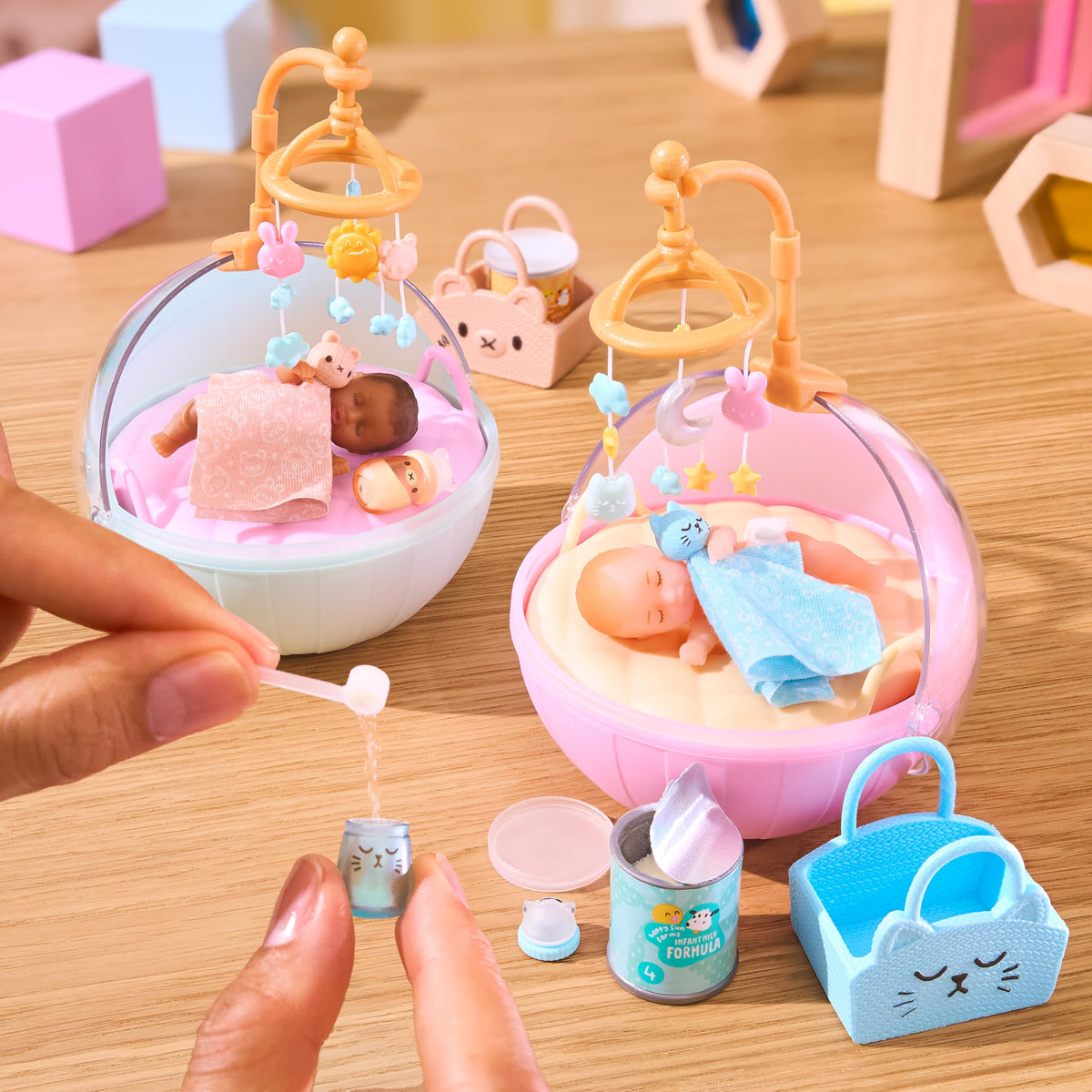 MGA's Miniverse Make It Mini Real Baby Nurture - Blind Packaging, Baby Care Themed Mini Collectibles, 8 Styles Including Rare Twins, Collectors, 8+
