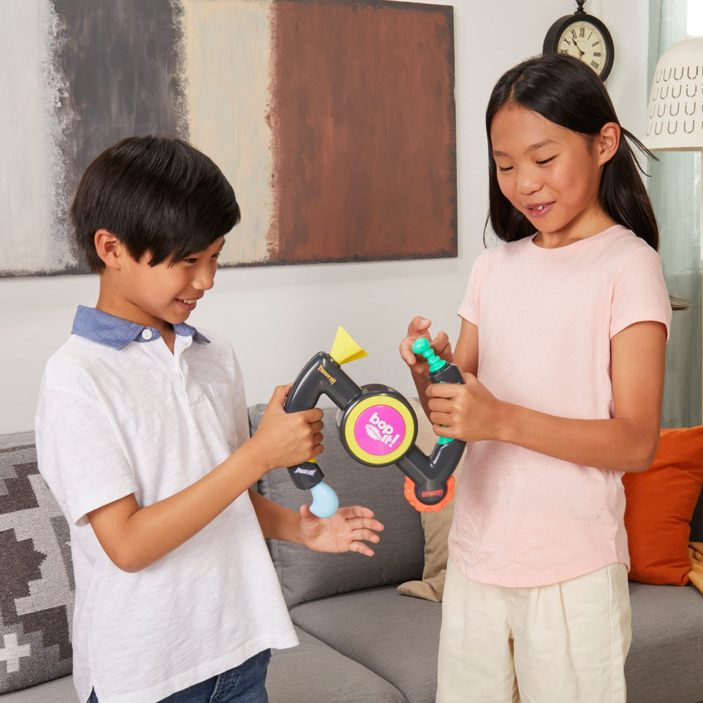 Hasbro Gaming Bop It Extreme Electronic Game for 1 or More Players, Fun Party Interactive Game for Kids Ages 8+, 4 Modes Including One-On-One Mode (Amazon Exclusive)